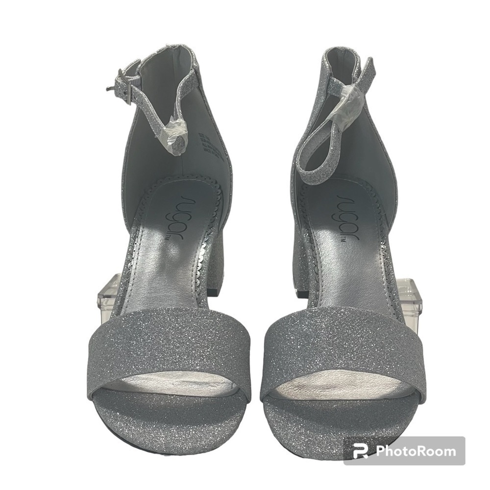 Sugar Women's Noelle Low Two Piece Block Heel Dress Shoe Ladies Ankle Strap 6.5